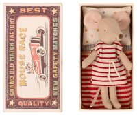 Big sister mouse, in matchbox